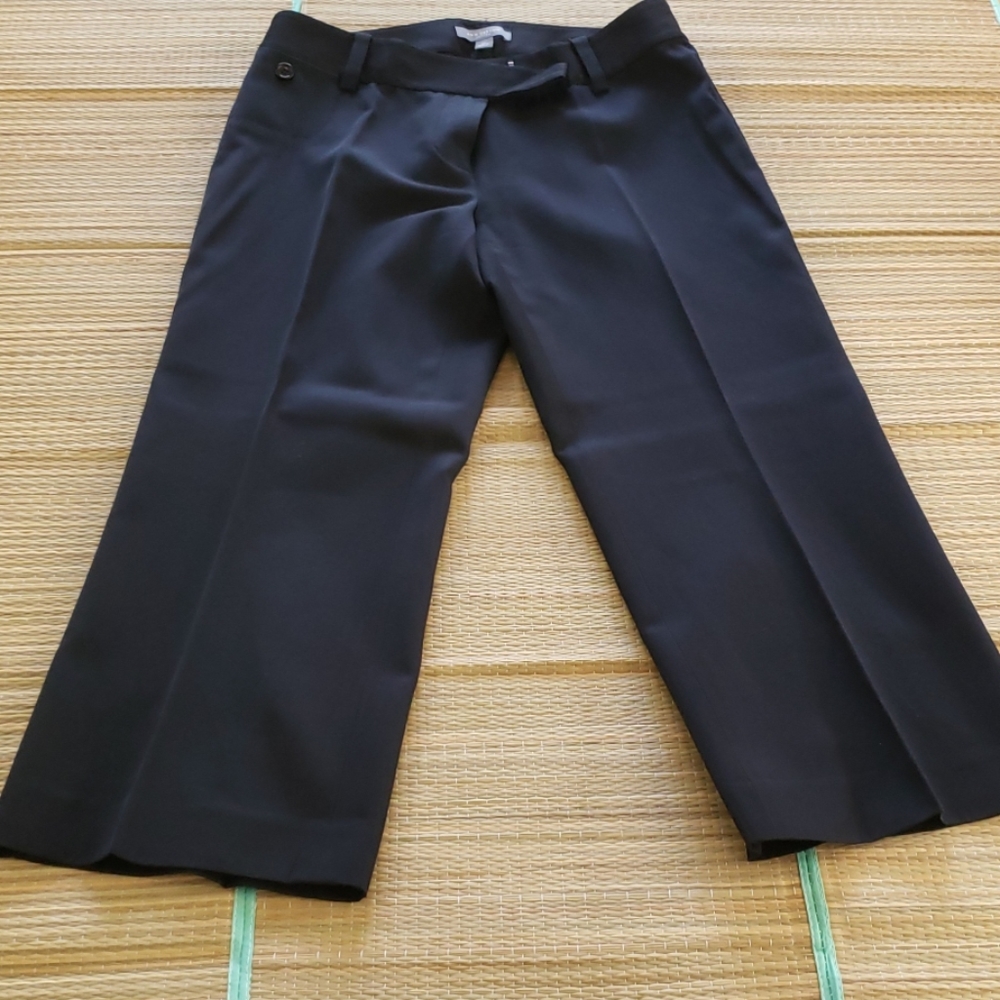 Women's black capris pants